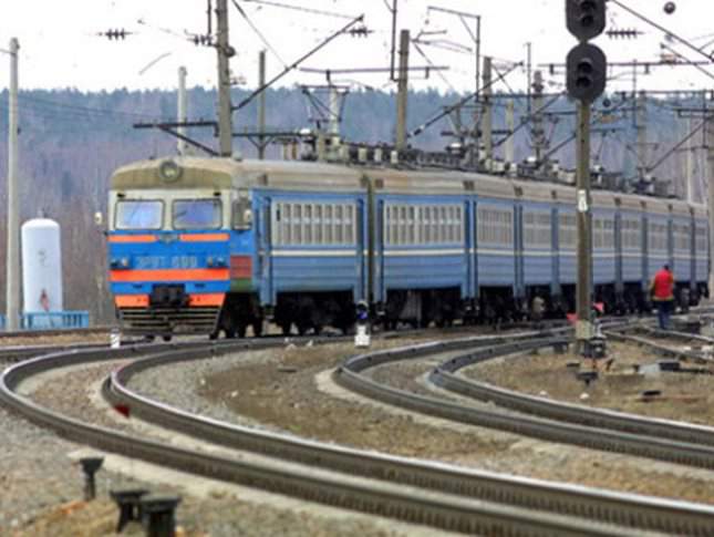 О ситуации с восстановлением пригородного железнодорожного сообщения в Кировской области.