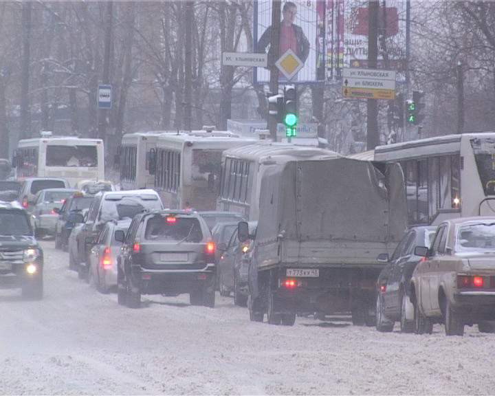 Снегопад в Кирове.