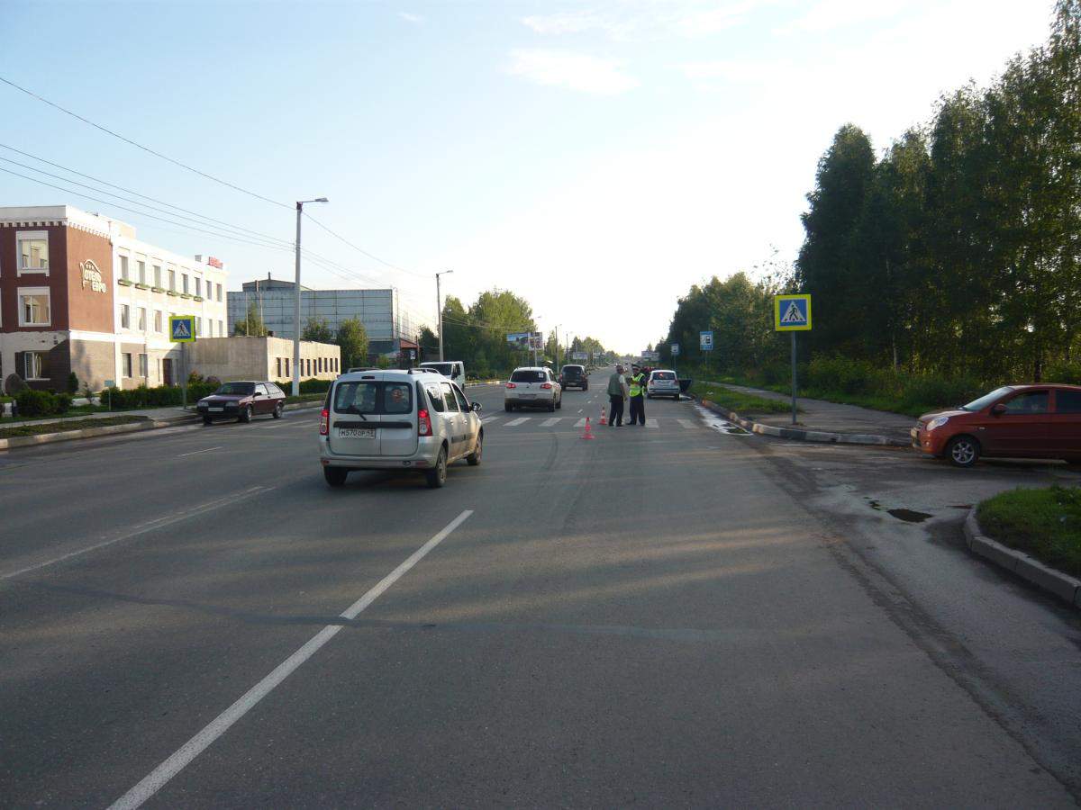 С пешеходного перехода - в травмбольницу