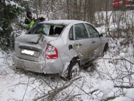 В Кикнурском районе улетел в кювет ВАЗ-11183.