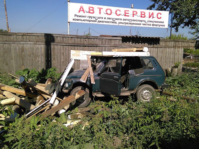 В Кирове вылетела в кювет 