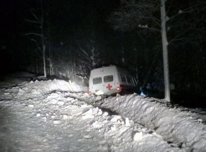 Автоинспектор помог «скорой помощи»