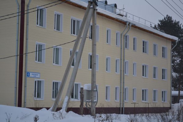 В Оричевском районе для переселенцев из ветхих домов приобрели некачественное жилье.