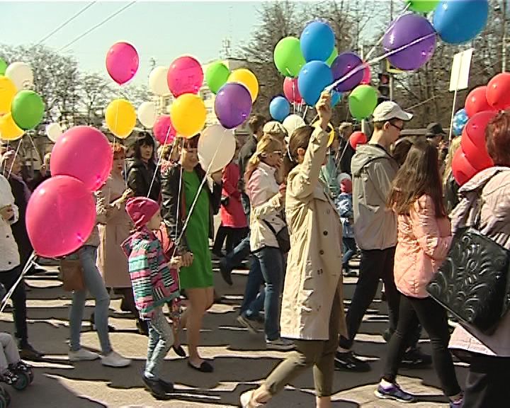 Кировчане отметили Праздник весны и труда шествием и митингом