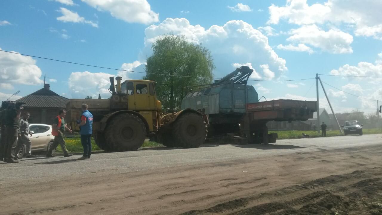 В Слободском районе из-за аварии образовалась многокилометровая пробка.