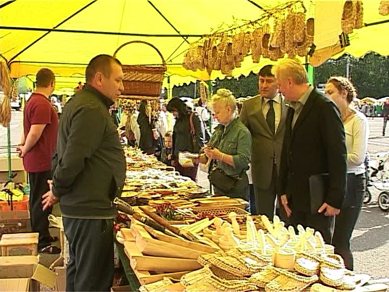 Кировчан ждет осень на Театральной площади