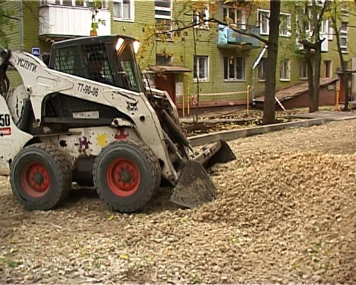 В Кирове подрядчики срывают сроки ремонта дворовых территорий