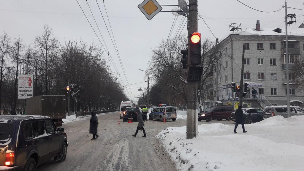 На Октябрьском проспекте 