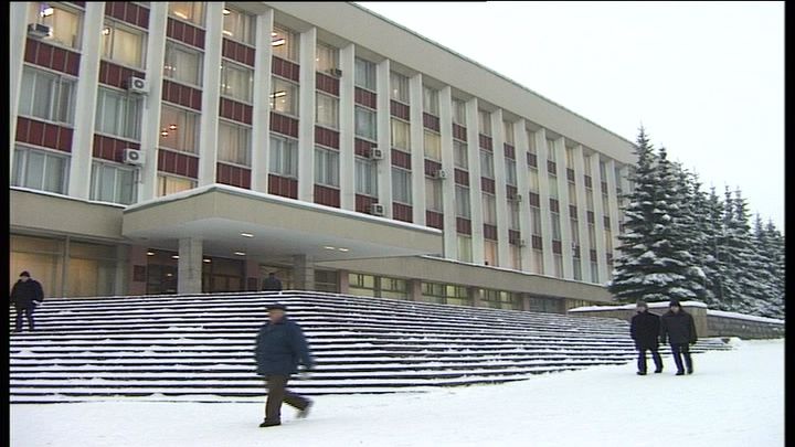 «Золотые парашюты» руководства Ленинской УК - повод для проверки