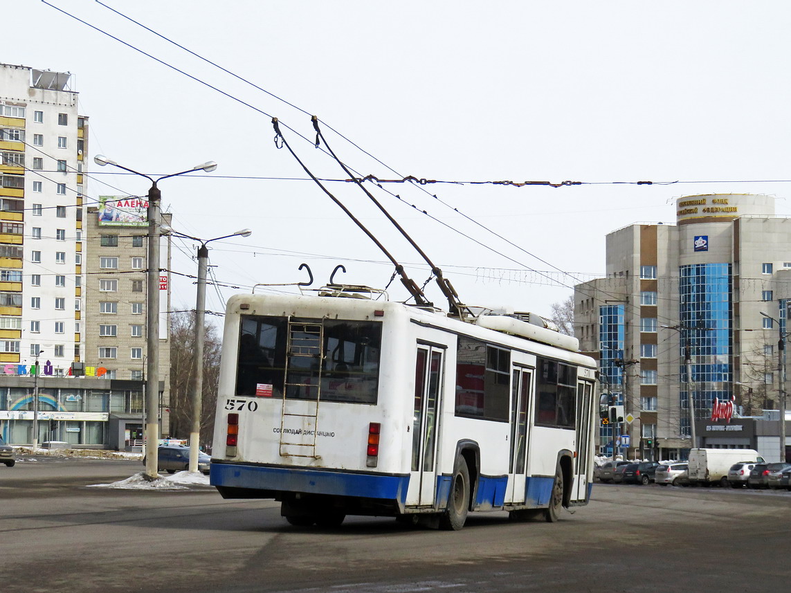 В Кирове увеличат количество троллейбусов на маршрутах.