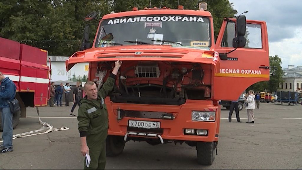 В Кирове открылся межрегиональный Лесной форум