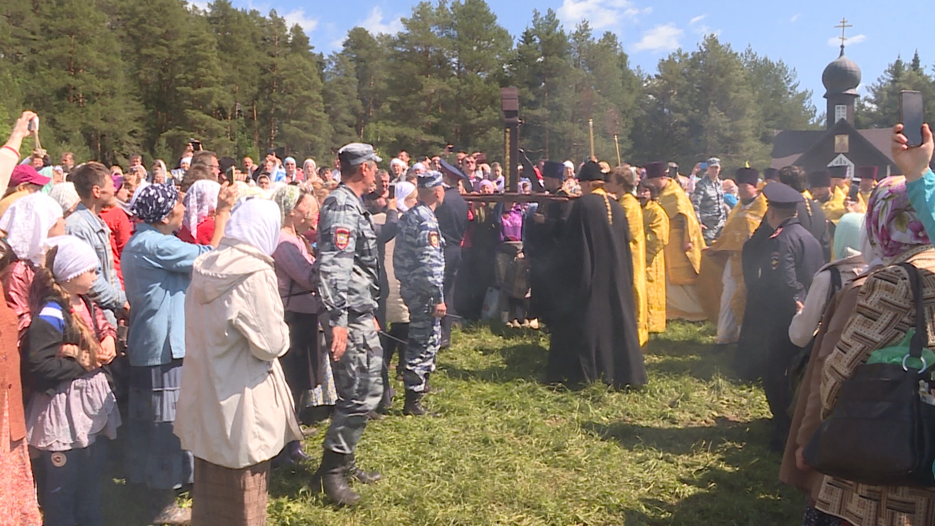 Великорецкий крестный ход не будут сопровождать полицейские и медики