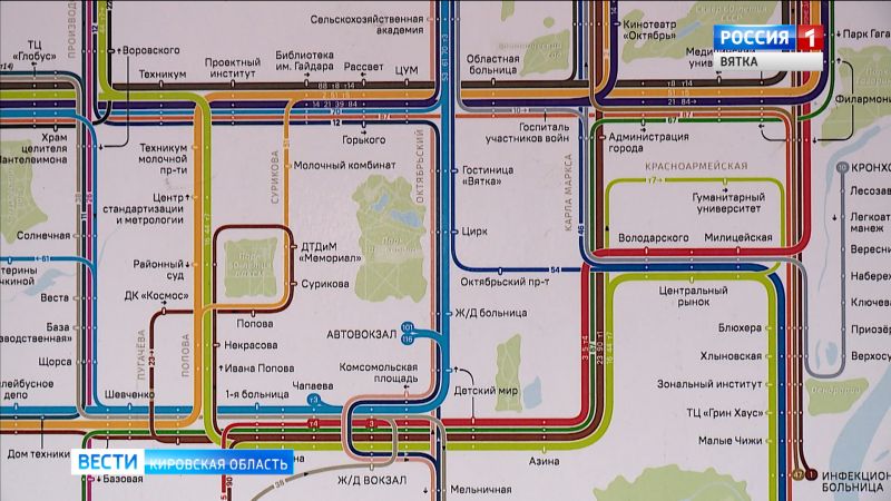 На остановках в Кирове появились схемы движения общественного транспорта