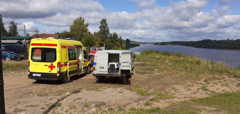 В Кирове на набережной обнаружили подозрительный предмет