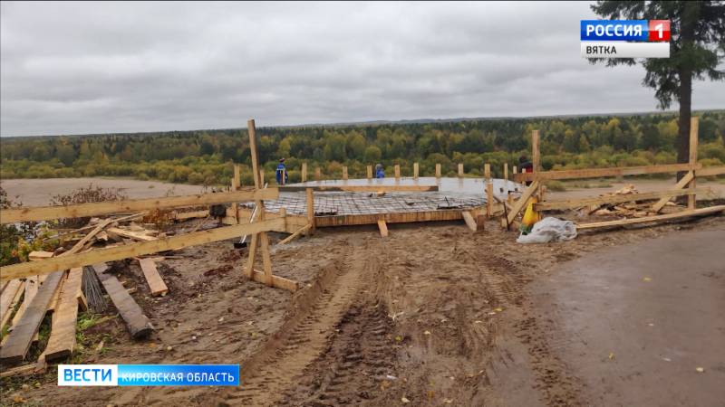 В Слободском началось строительство ротонды