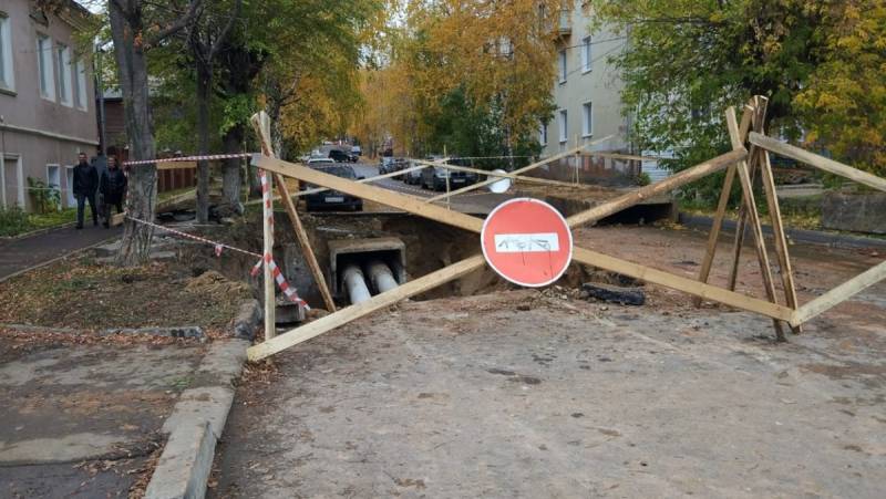 В Кирове на улице Свободы обнаружили незаконную «раскопку»