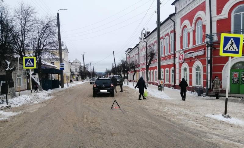 В Кировской области водитель «Рено» сбил ребенка на пешеходном переходе