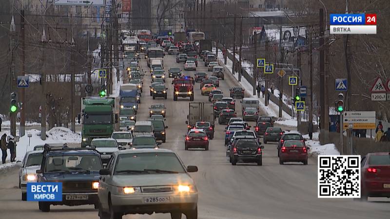 В Кирове рассказали, чем обрабатывают городские дороги