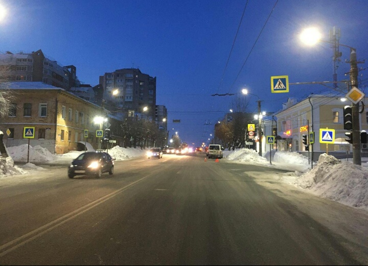 В Кирове водитель «Рено Мастер» сбил ребёнка на пешеходном переходе