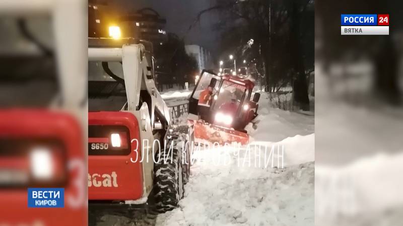 В Кирове на Дзержинского трактор увяз в глубоком сугробе