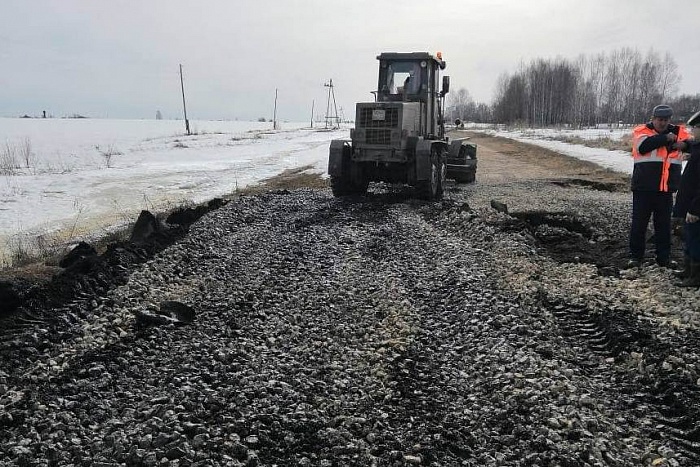 В Пижанском районе восстановили движение после размытия дороги