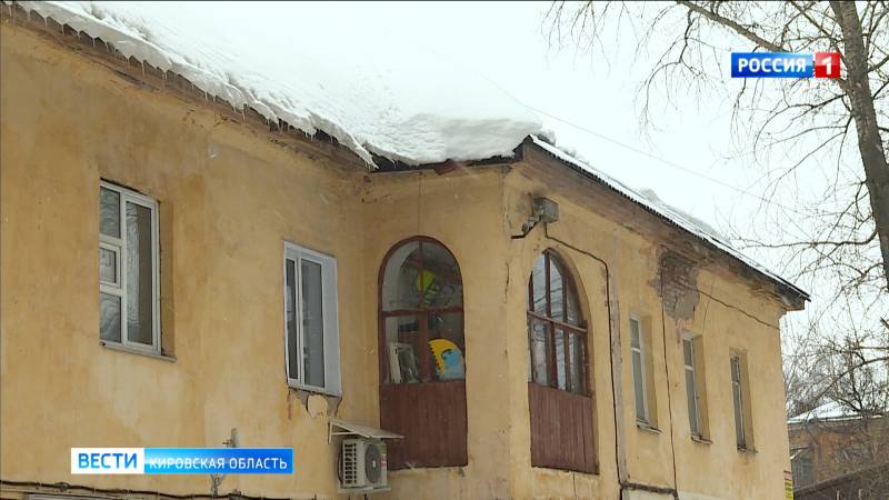 В Кирове продолжаются проверки дворов и крыш