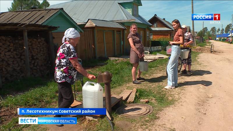 Жители поселка Лесотехникум Советского района остались без водоснабжения