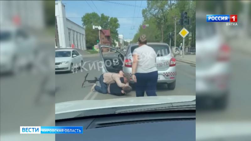 В Кирове не поделили дорогу водитель такси и мужчина на самокате