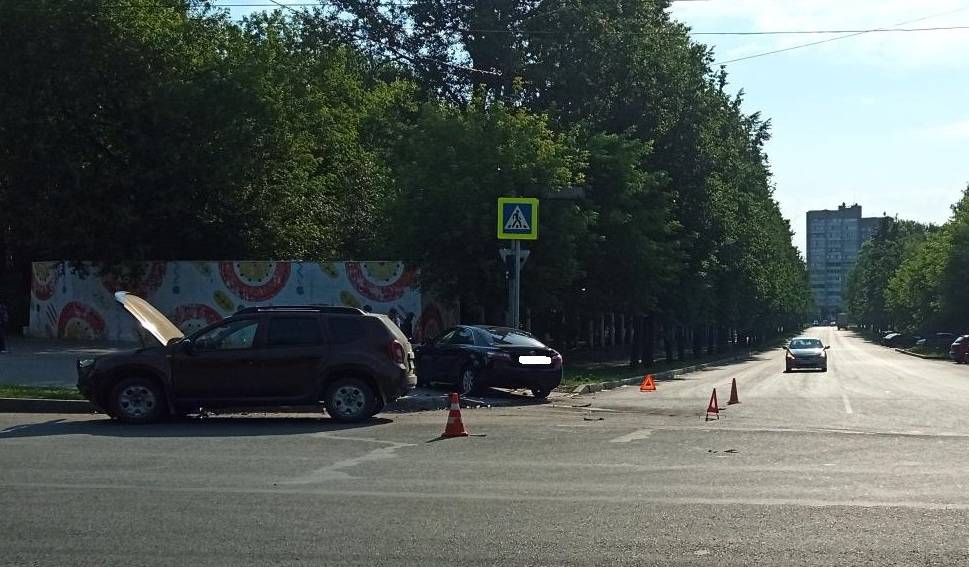 В Кирове в ДТП пострадали двое водителей