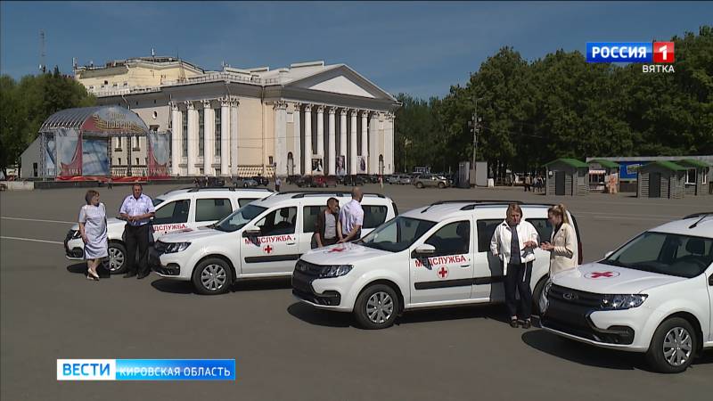 В Кировской области шесть больниц получили автомобили скорой помощи