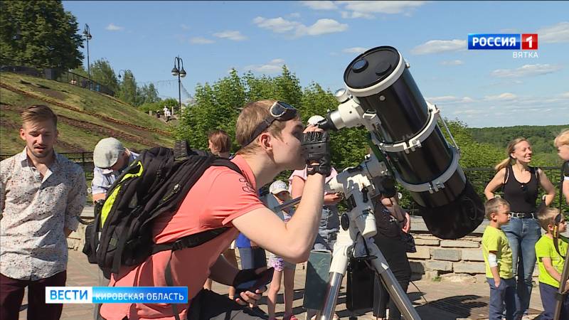 В Кирове астрономы-любители наблюдали солнечное затмение