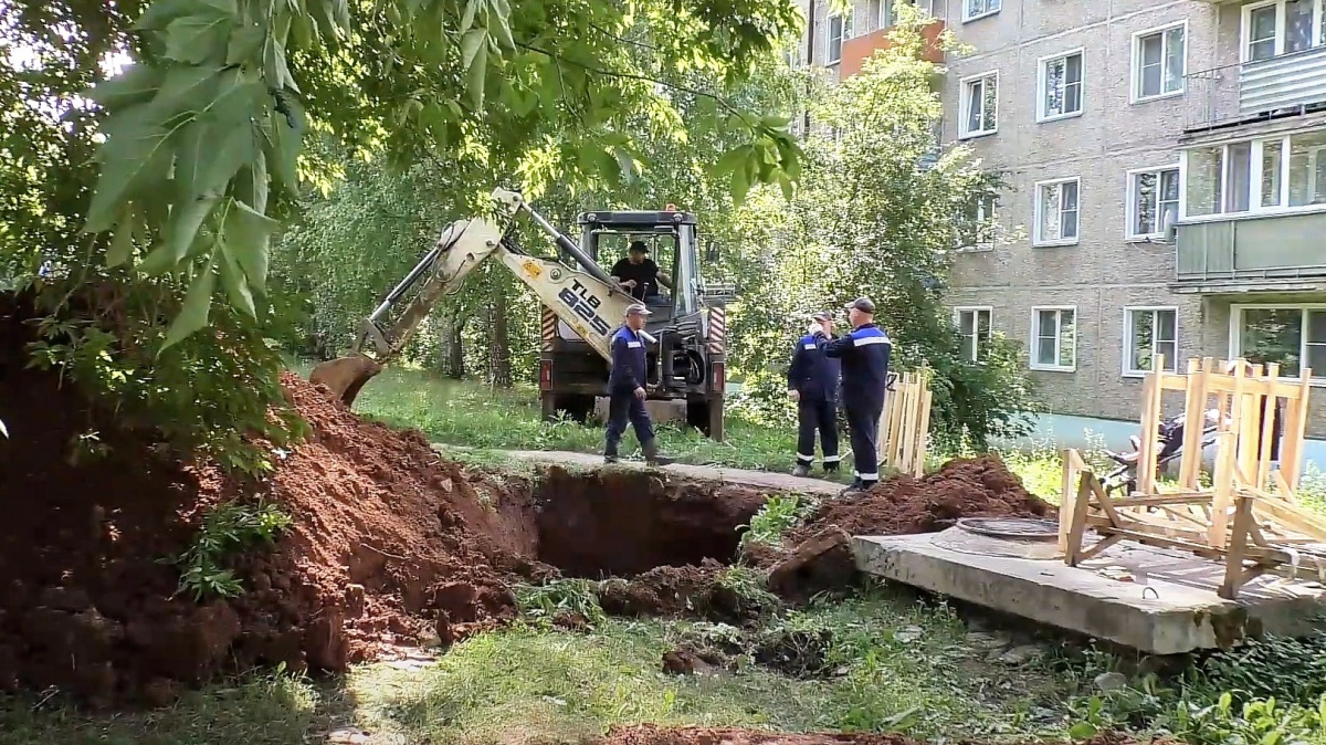 В Нововятске строят дополнительную ветку водопровода