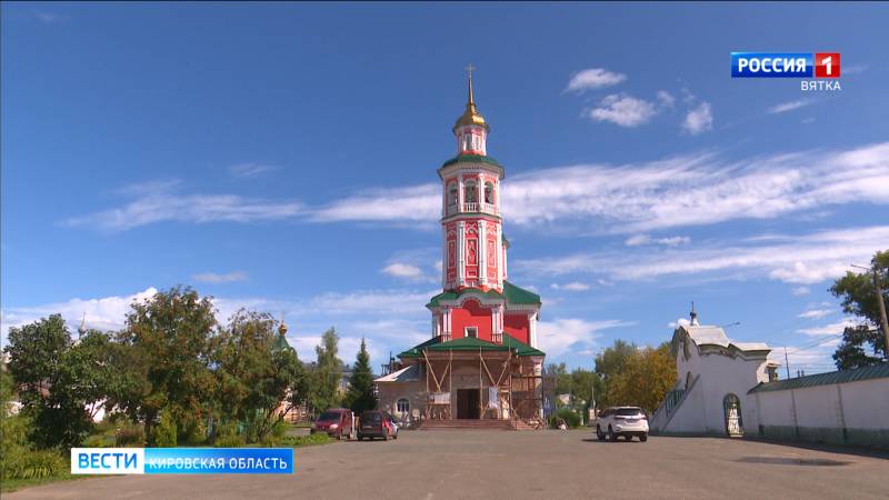 В Макарье продолжают реставрировать Троицкий храм