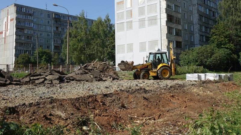 В Кирове в течение двух месяцев на Маршала Конева построят новую спортивную зону