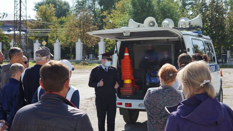 В Кирове для родителей проводят ликбезы по дорожной безопасности