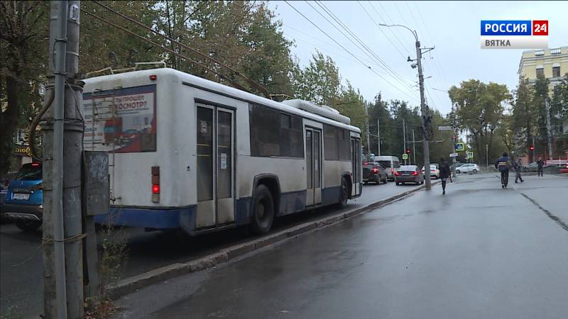 Кировчане жалуются на отставание общественного транспорта от графика