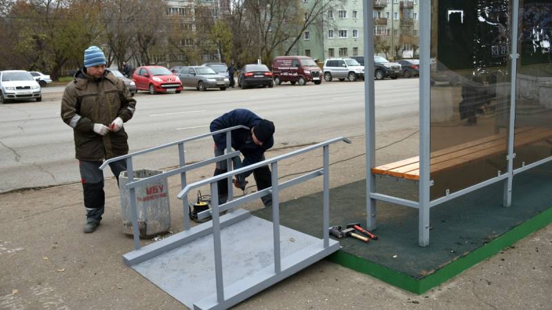 В Кирове ремонт остановок проводят с учетом требований «доступной среды»