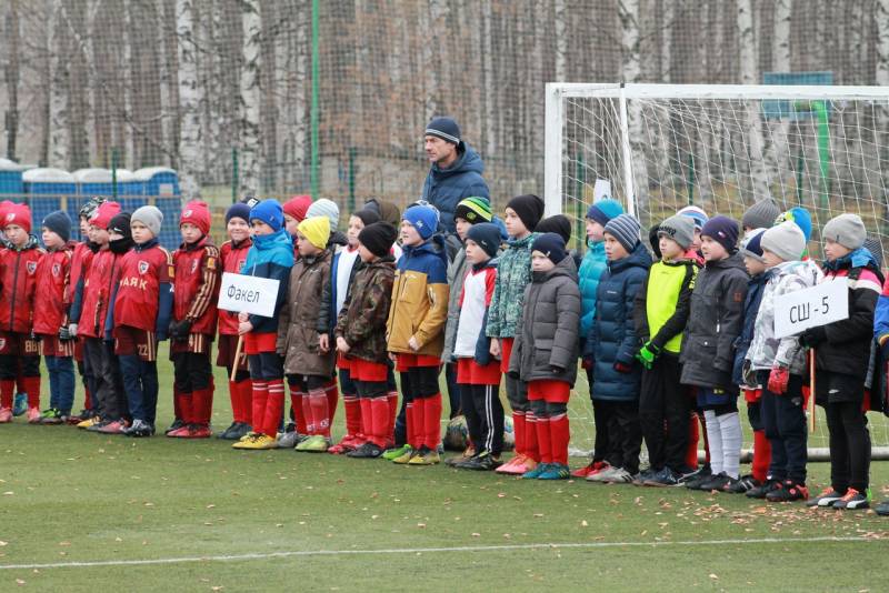 На стадионе «Россия» пройдёт детский футбольный турнир памяти Леонида Кувалдина