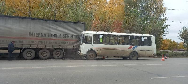 В Кирове прокуратура проведет проверку по факту ДТП с автобусом на улице Ломоносова