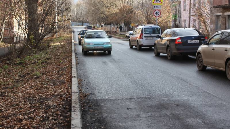 В Кирове в рамках нацпроекта после ремонта провели приемку улиц Чернышевского и Цеховой