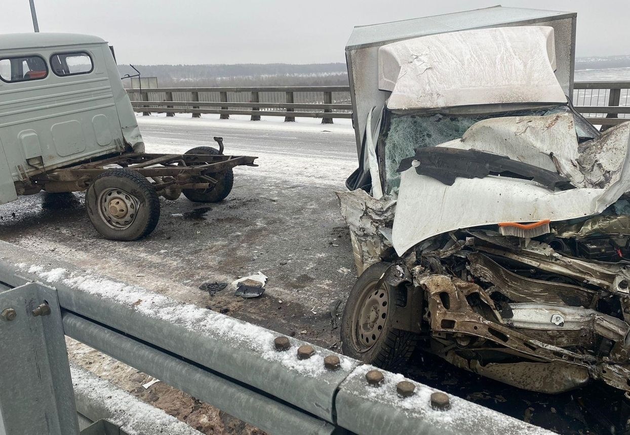 В Вятскополянском районе в ДТП пострадали два водителя