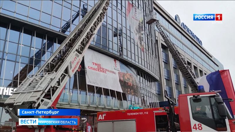 Кировские пожарные приняли участие в соревнованиях «Вертикальный вызов» в Санкт-Петербурге