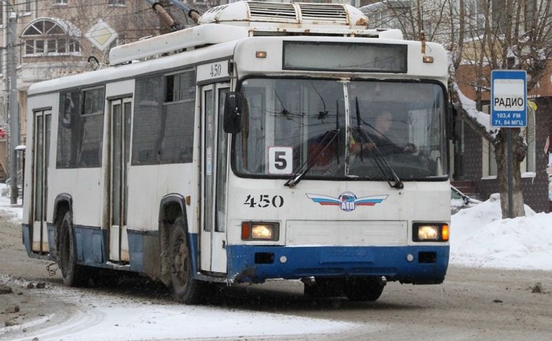 В Кирове распылили баллончик в лицо водителю троллейбуса