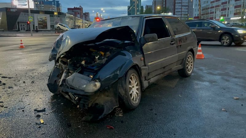 В Кирове в ДТП с пьяным водителем пострадали два человека