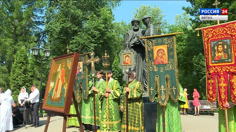 В Кирове состоялся крестный ход в память о святых Петре и Февронии