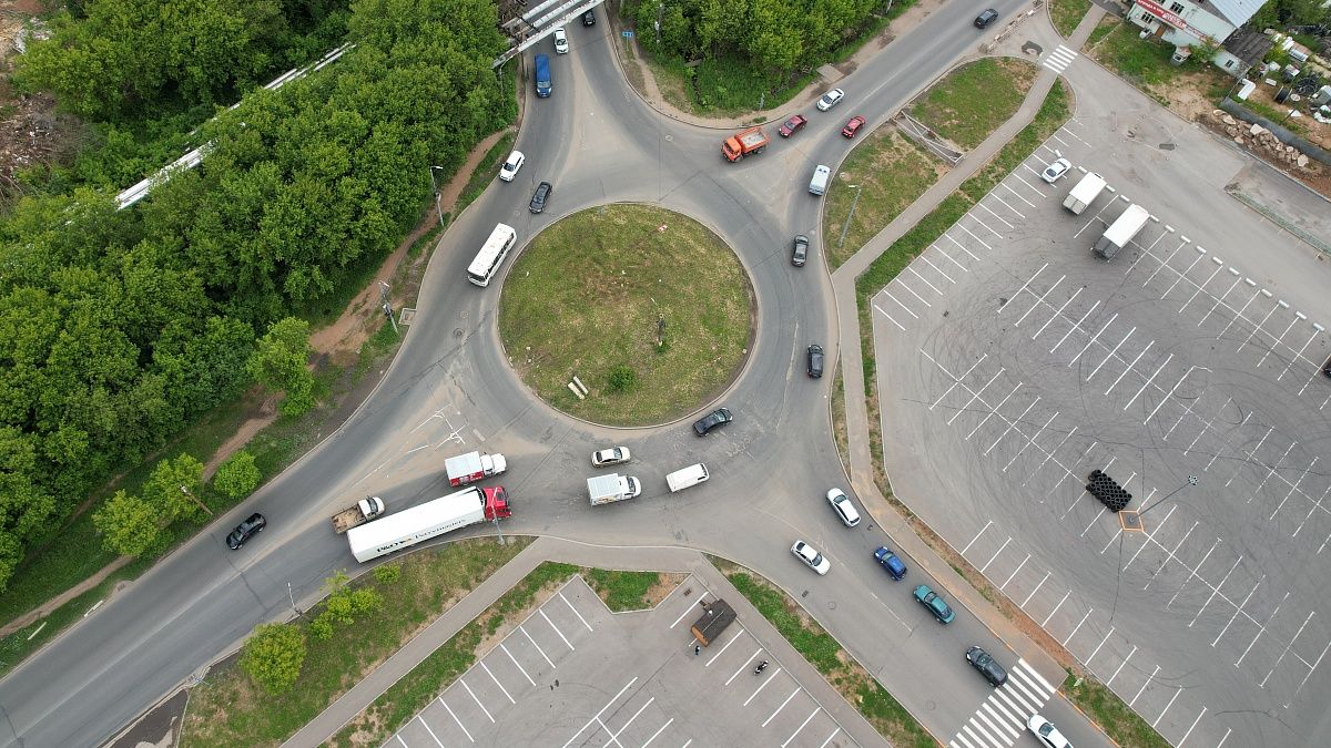 В Кирове отремонтируют кольцевую развязку на Луганской улице