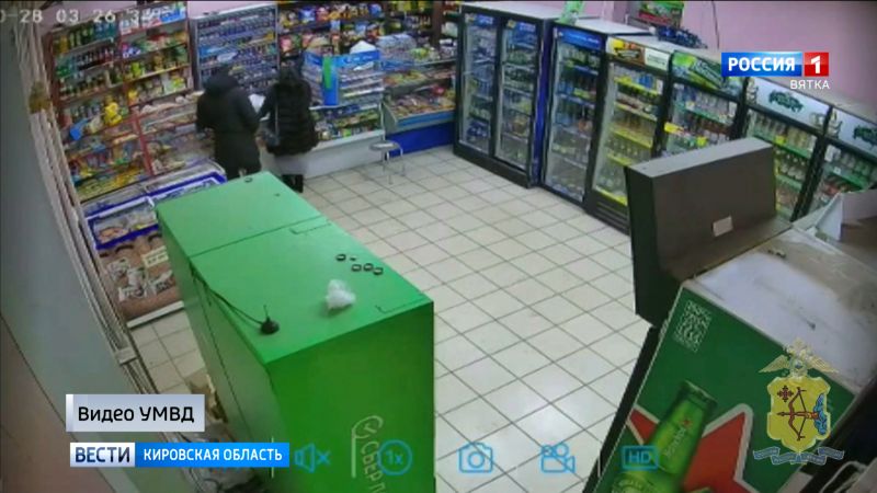 Цыганка из Нижнего Новгорода обокрала кировский круглосуточный магазин