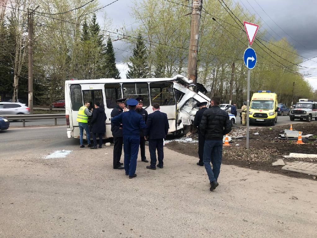 В ДТП на Производственной пострадали 22 человека.