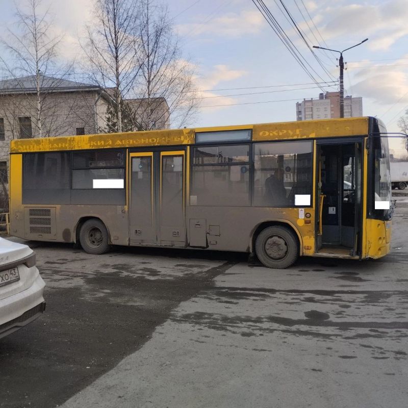 В Кирове пенсионерка получила травмы в автобусе