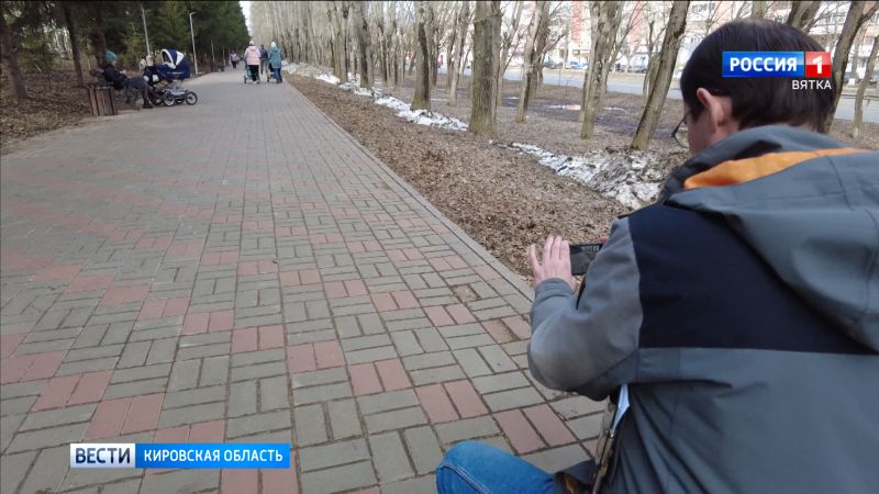 В Кирове на улице Производственной выявили дефекты на тротуарах